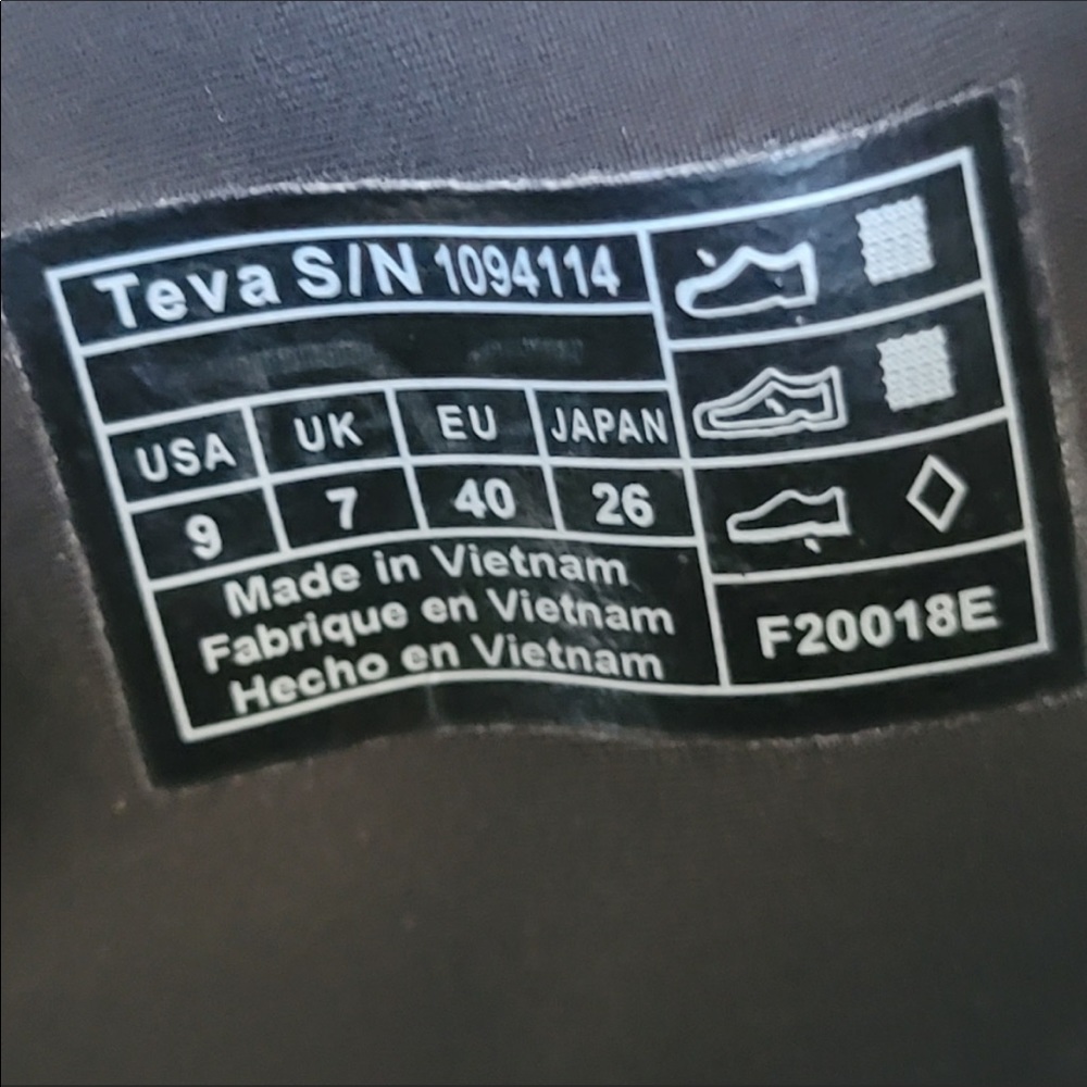Teva Indio Jewel Black Platform Sandals - Picture 4 of 9